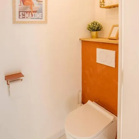 Center Air-conditioned Parking Apartment Sainte-Maxime