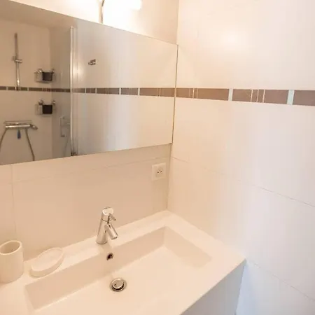 Center Air-conditioned Parking *