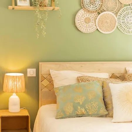 Center Air-conditioned Parking Sainte-Maxime