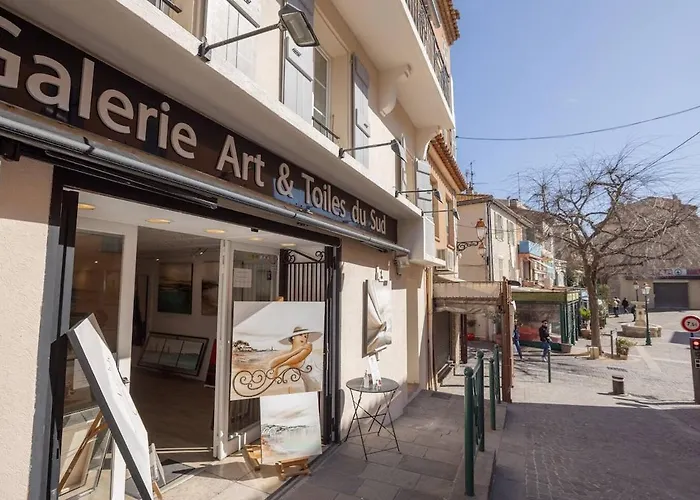 Center Air-conditioned Parking